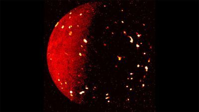 NASA'nın uzay aracı, Jüpiter'in volkanik uydusuna ilerliyor