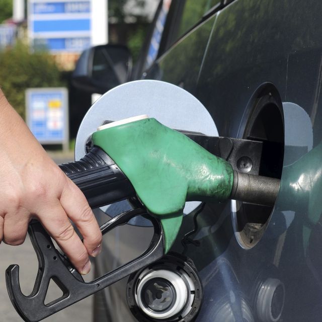 Benzine zam geldi