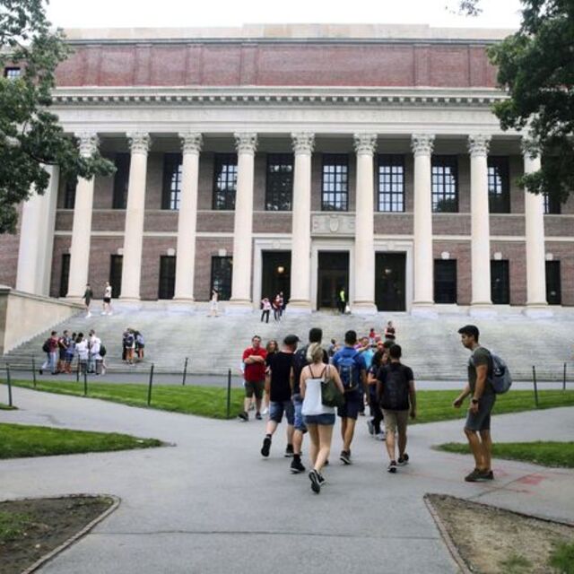Harvard'ın 386 yıllık tarihinde bir ilk