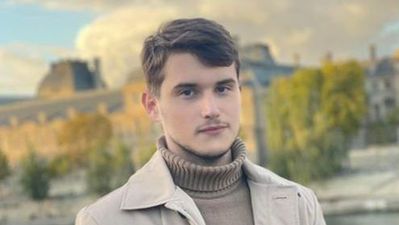 Paris'te sokakta vurulan Akın hayatını kaybetti