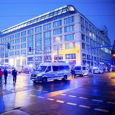 Almanya'daki kazadan 1 saat ile kurtuldular