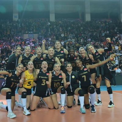 Türk derbisini VakıfBank kazandı