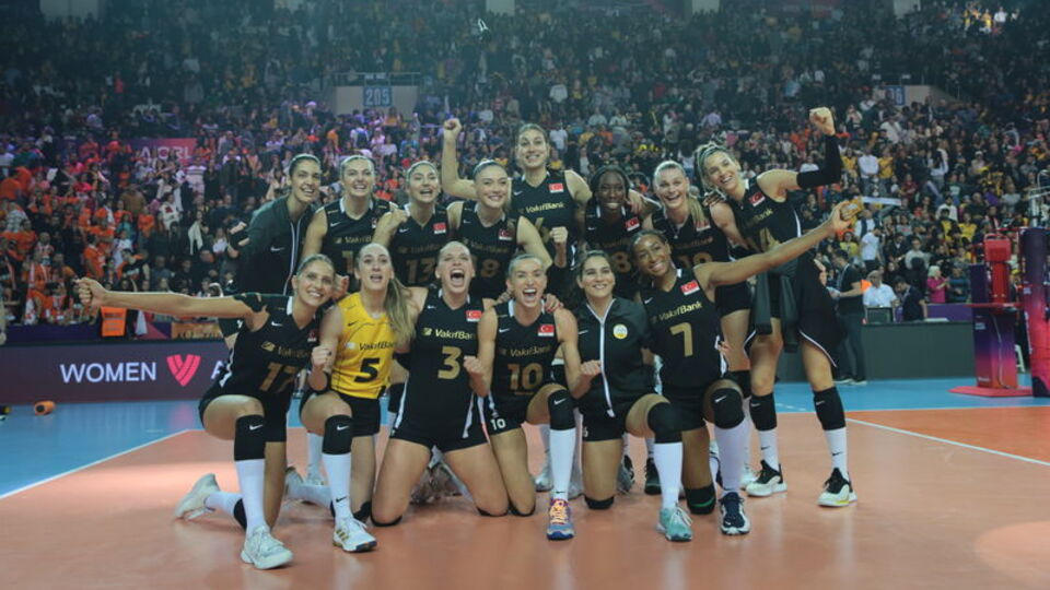 Türk derbisini VakıfBank kazandı