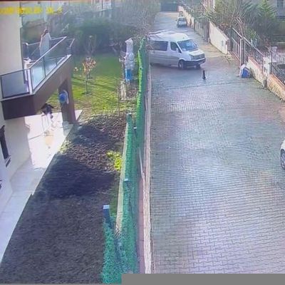 Vicdansız sürücü! Acımasızca yoluna devam etti