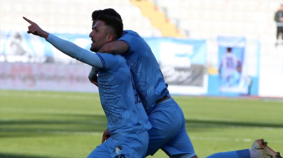 Erzurum FK 2'de 2 yaptı