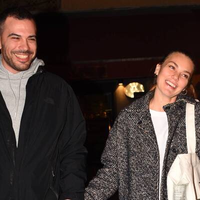 Eşiyle ilk kez görüntülendi