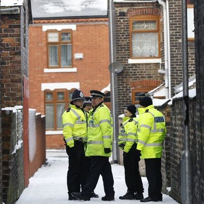 Evin bahçesinde çocuk cesedi bulundu