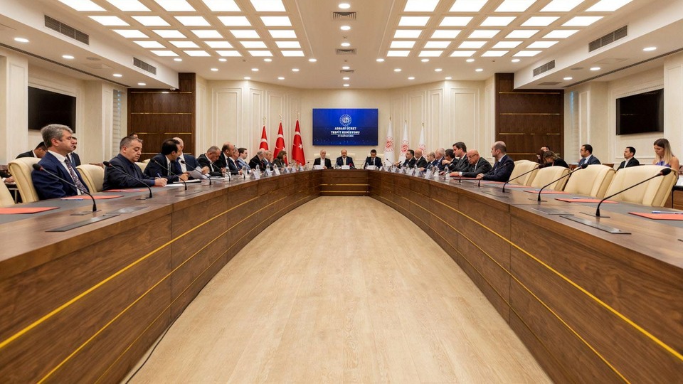 Gözler asgari ücret masasında