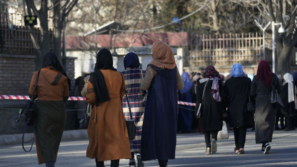 Taliban, kadınların üniversite eğitimini yasakladı