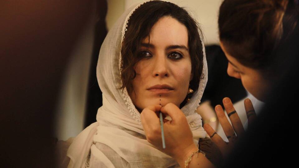 Belçim Bilgin 'Fate' ile 'Roza' setinde