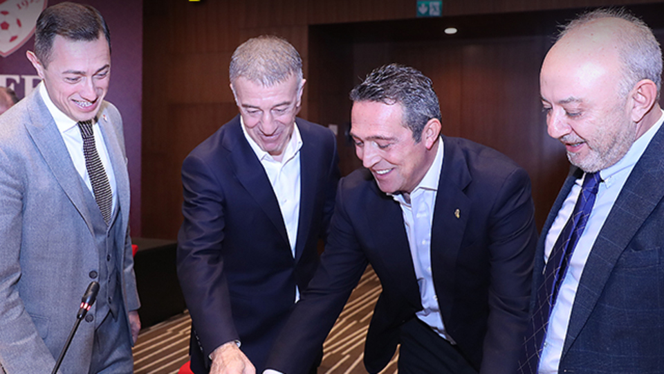 Dev maçın hakemi belli oldu