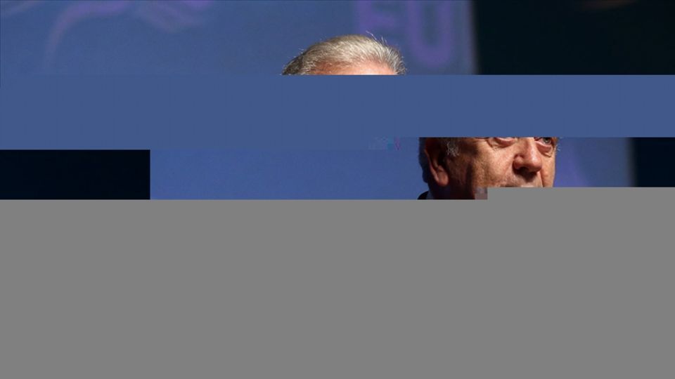 Eski AB Komisyonu üyesine yolsuzluk soruşturması