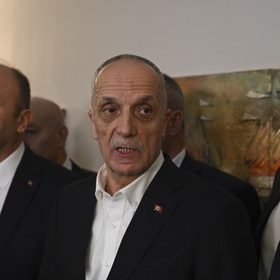 TÜRK-İŞ'ten asgari ücret açıklaması