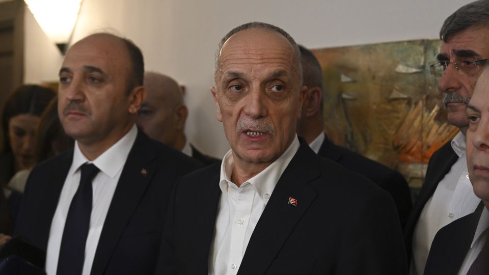 TÜRK-İŞ'ten asgari ücret açıklaması