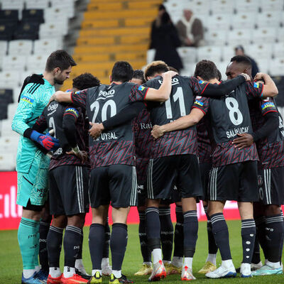 "Gidecekler biletini aldı!"