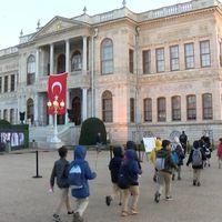 Dolmabahçe Sarayı'na nasıl gidilir?