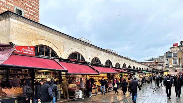 Eminönü'ne nasıl gidilir?