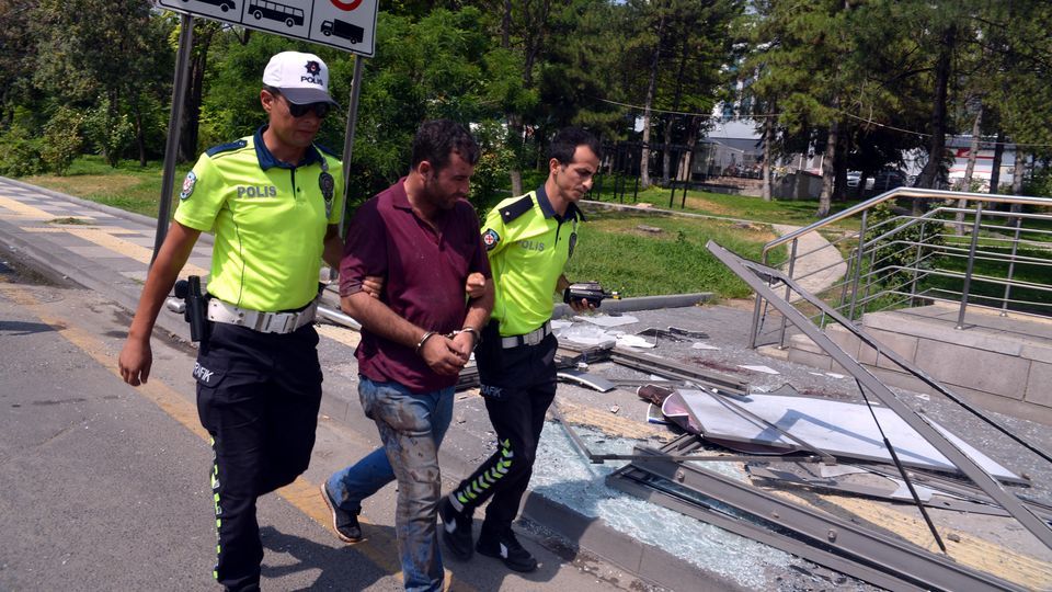 3 kişinin ölümüne yol açan sürücüye 15 yıl hapis istemi!