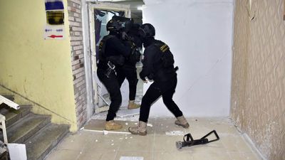 Bakan Soylu duyurdu: Deveciler suç örgütü çökertildi