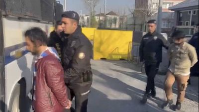 İstanbul'da kan donduran cinayet! 8 kişi birden saldırdı