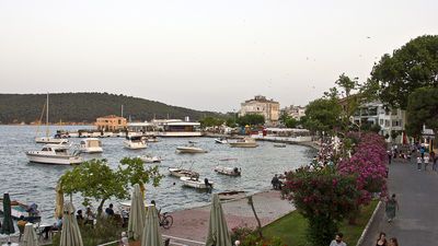 Burgazada'ya nasıl gidilir?