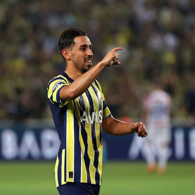 İrfan Can Kahveci rekor için sahada!