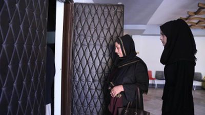 Taliban, STK'lerde kadınların çalışmasını yasakladı