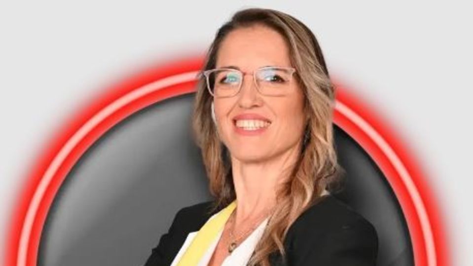 Deniz Şenelt Kalelioğlu kimdir?