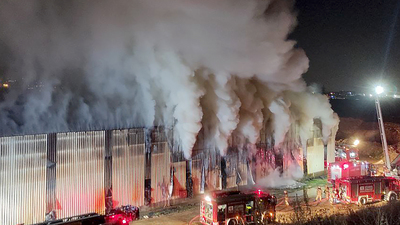 Tuzla'da bir geri dönüşüm tesisinde yangın