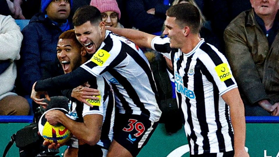 Newcastle, Leicester'ı üç golle geçti