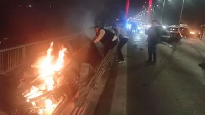 FSM Köprüsü'nde zincirleme kaza: Yaralılar var