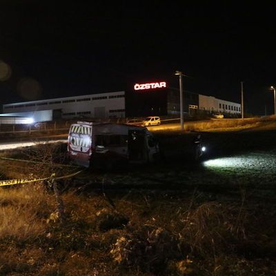 TIR ile işçi servisi çarpıştı: 1 ölü, 12 yaralı