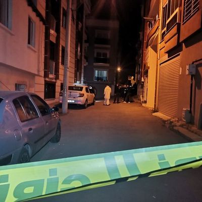 Tuğba iş yerinden ayrılmadı! Sevgilisi öldürdü!