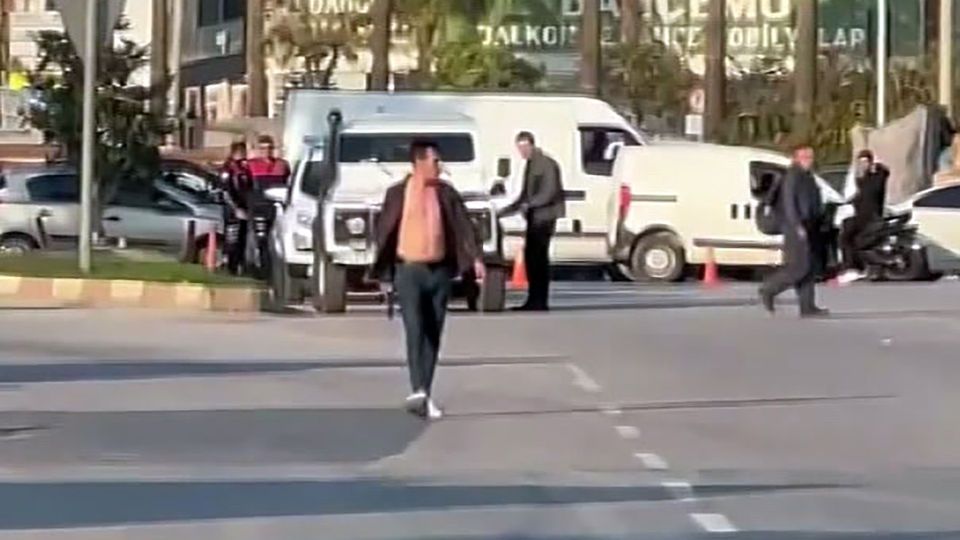 Korku dolu anlar! Uzman çavuş ailesini rehin aldı