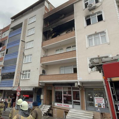 İstanbul'da can pazarı! Önce kızını attı, sonra kendisi atladı