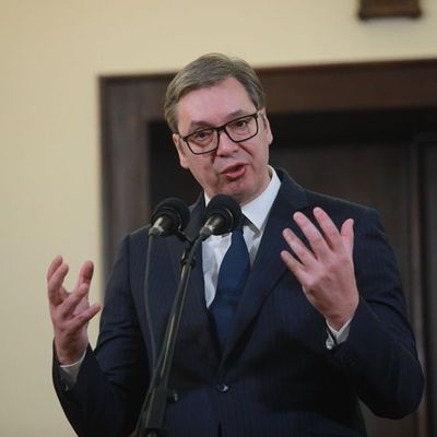 Vucic: Kosova'da barikatlar kaldırılacak