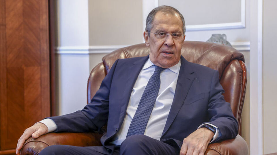 Lavrov'dan Yunanistan'a S-300 uyarısı