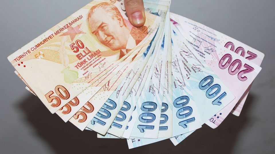 Burs-kredi ödemeleri hesaplara yatırılıyor