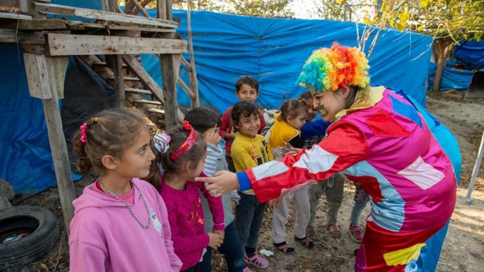 Seyhan'da mevsimlik tarım işçilerine destek