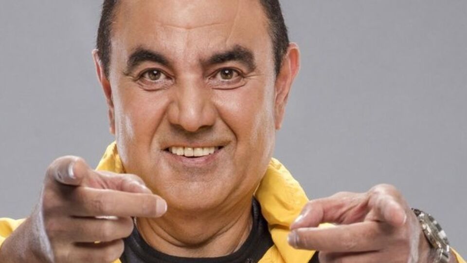 Sadettin Teksoy kimdir?