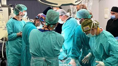 Yeni yılda organ nakilleri için zamanla yarıştılar