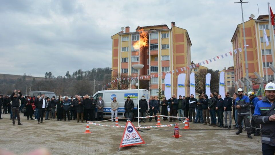 Mengen'de ilk doğalgaz ateşi mutluluğu