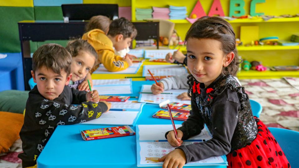 Vanlı çocuklara özel kütüphane