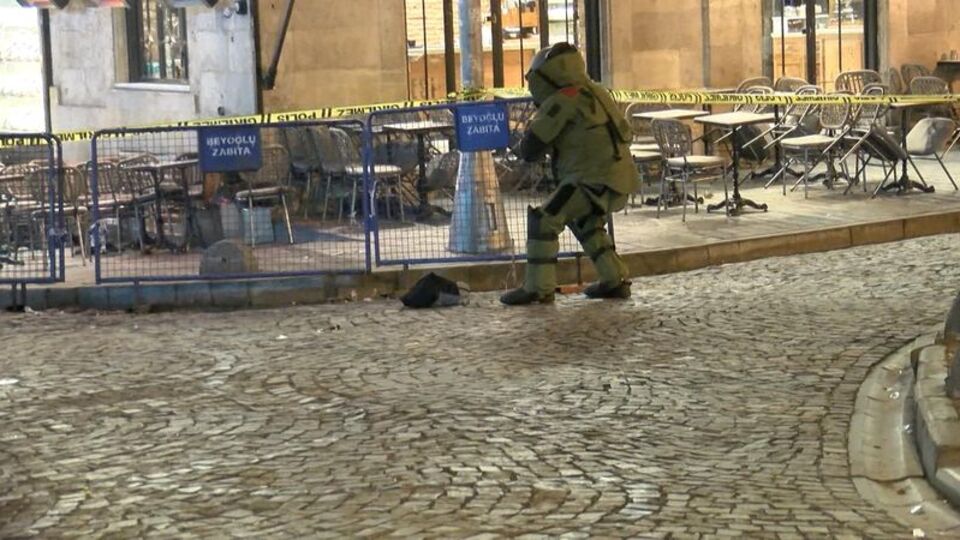 Galata Kulesi yakınında şüpheli çanta paniği