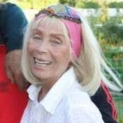 "2023 sevdiklerimi benden almasın yeter"