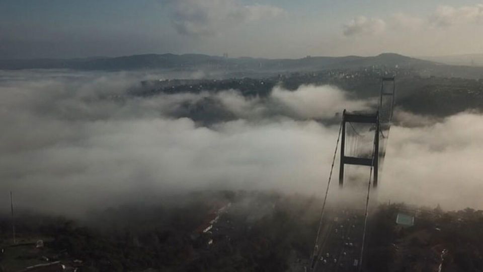 Sis nedeniyle 48 uçuş iptal edildi