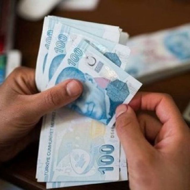 Emekli maaşlarına ek zam müjdesi!