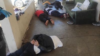 2'si cinayet 9 suçtan aranıyordu! Polisle çatıştı!