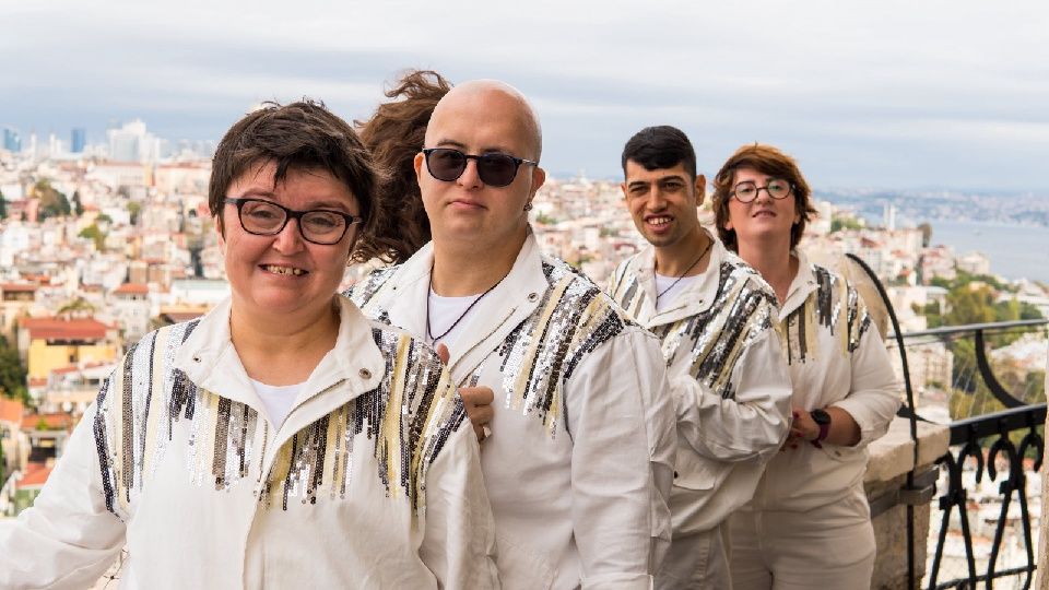 İZEV sanatı sosyal farkındalıkla buluşturuyor