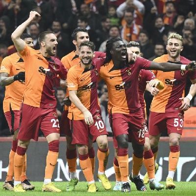 Cimbom, Kadıköy'e lider gidiyor